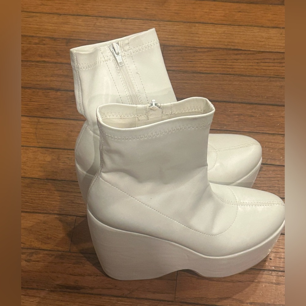 Azalea Wang Lovely White Platform Stretch Sock Vegan Bootie Size 8 - Picture 13 of 15